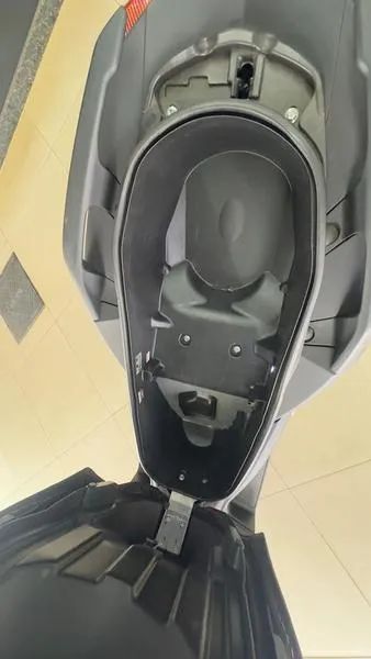 YAMAHA XMAX 2023 - Foto 4