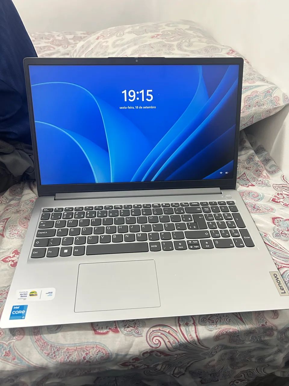 Vendo Notebook Lenovo  - Foto 5