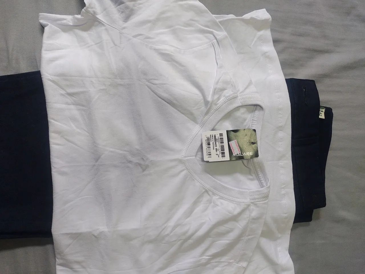 Roupas - Ler Anúncio  - Foto 2