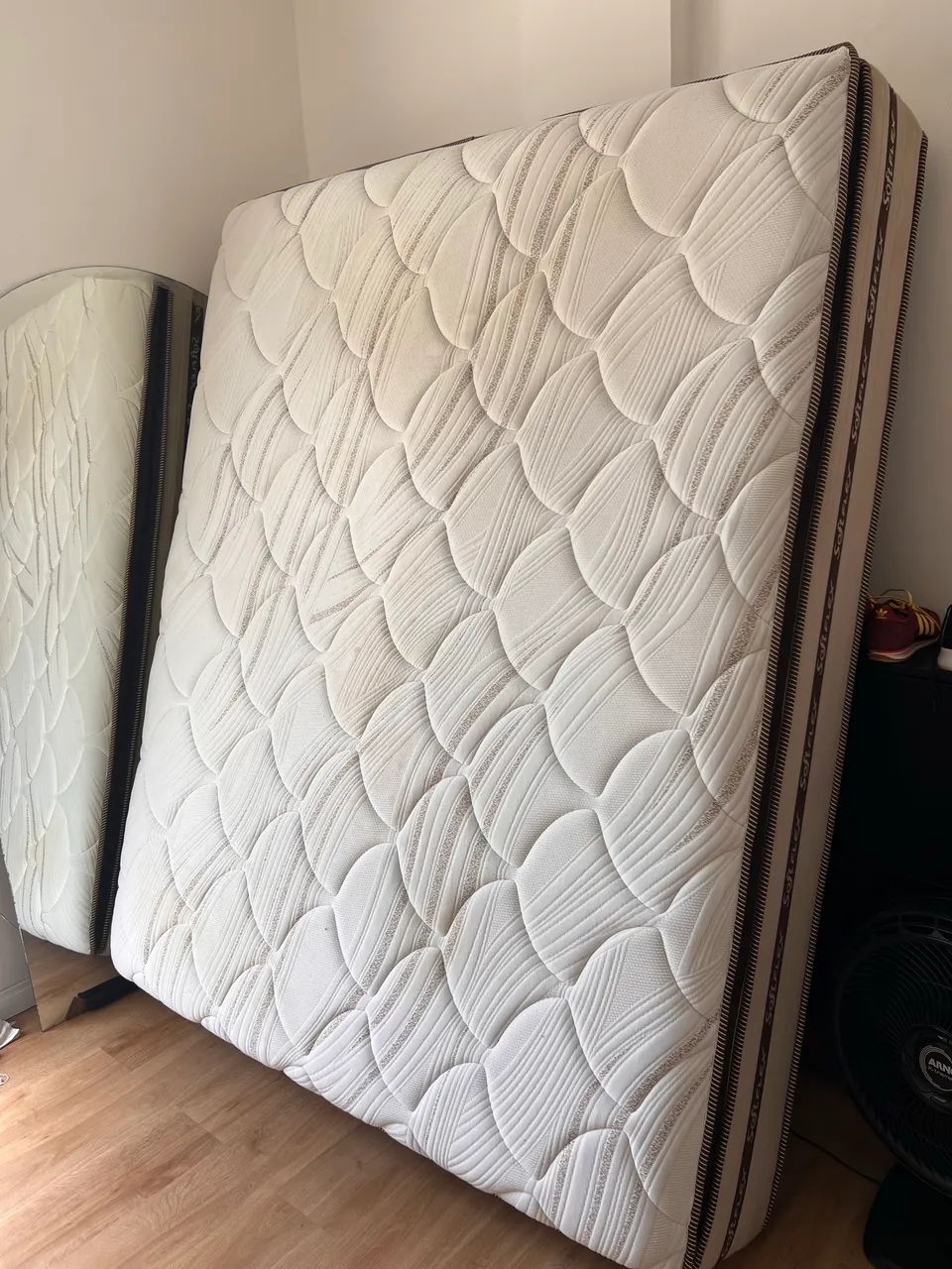 Vendo cama Queen