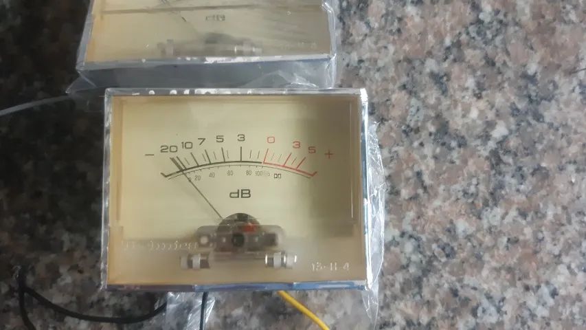 VU  PARA APARELHO DE SOM - Foto 2