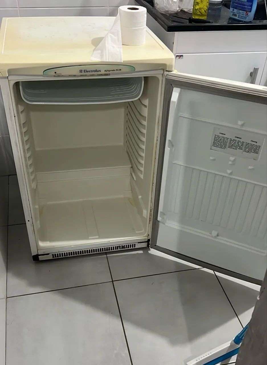 Frigobar 127V - Usado 