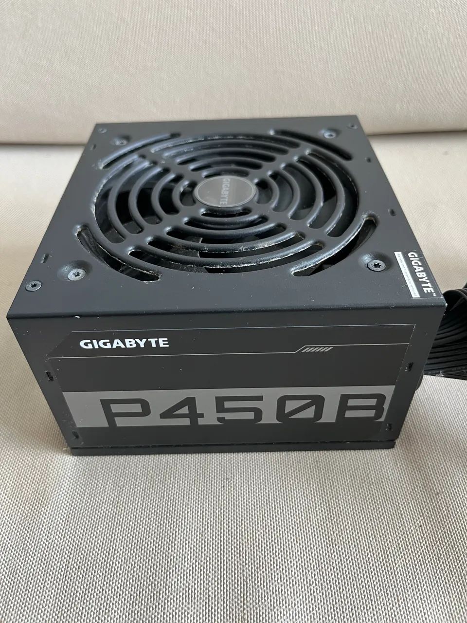 Fonte GIGABYTE P450B - Foto 4