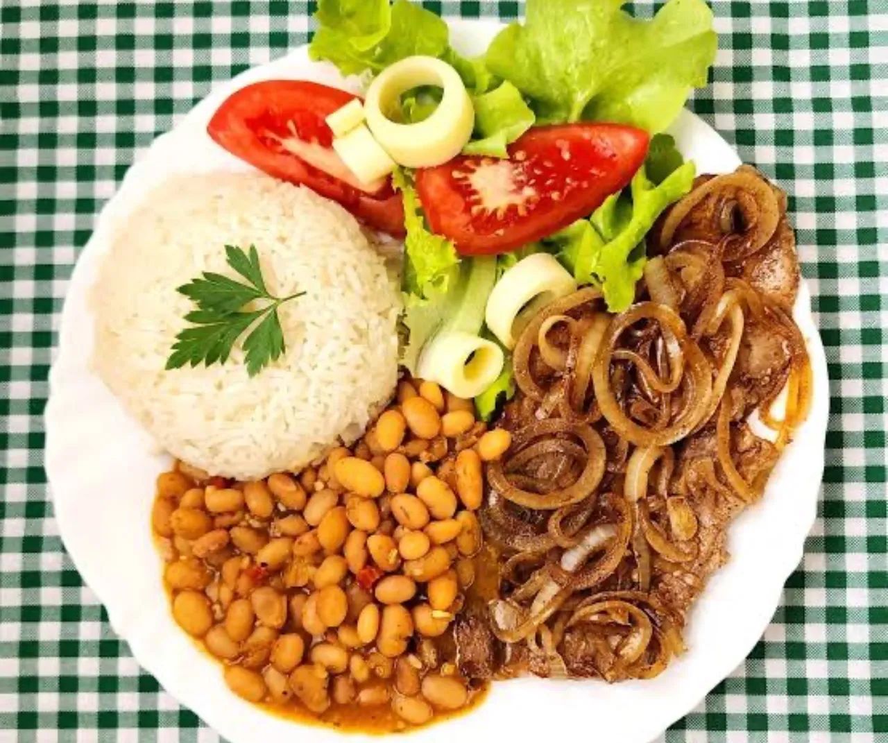 Auxiliar de cozinha 
