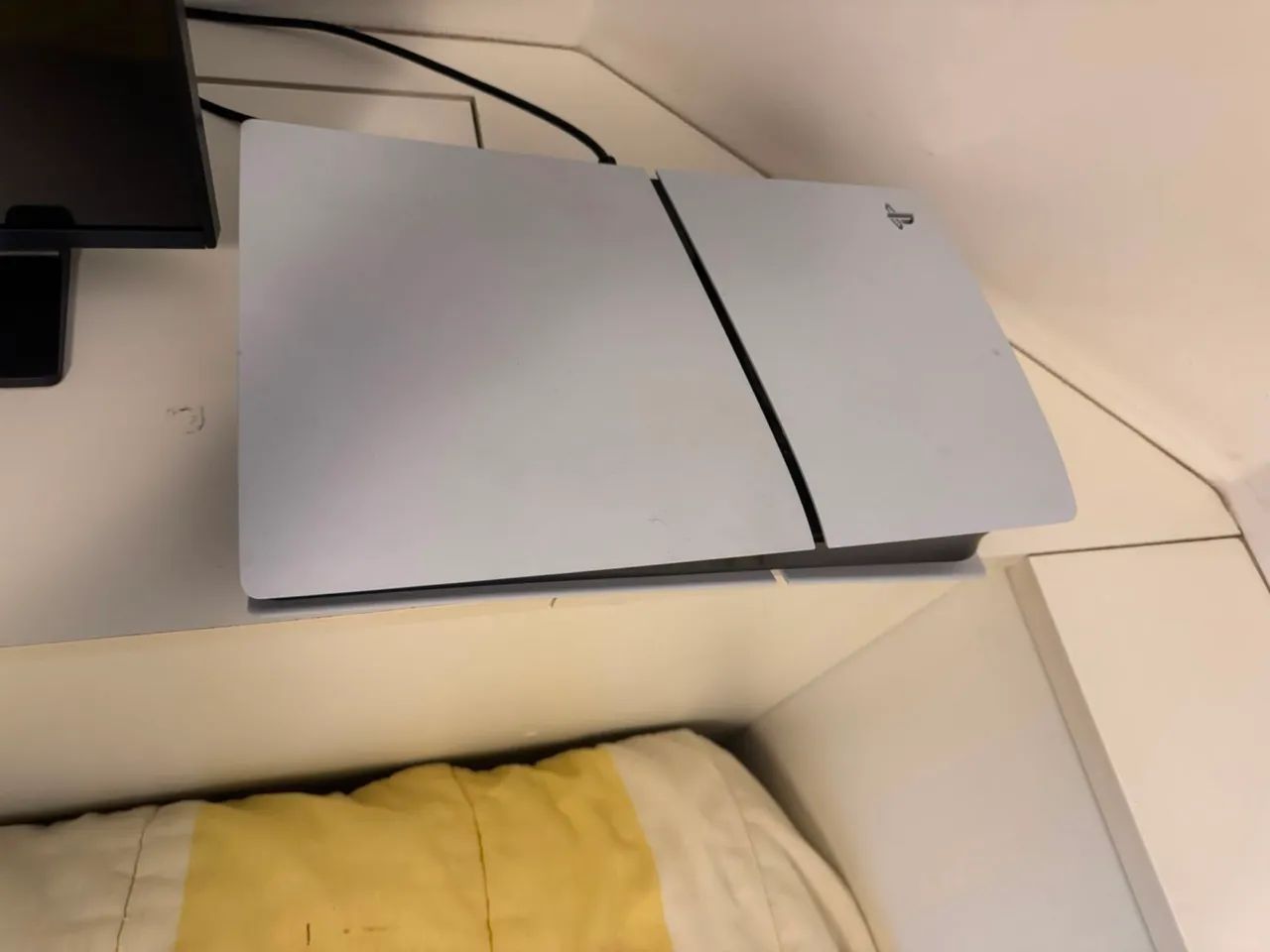 PS5 slim com 2 controles - Foto 4