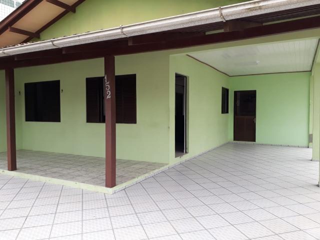 Casa para Temporada a 100 metros da Prainha, em Enseada - SC - Foto 13
