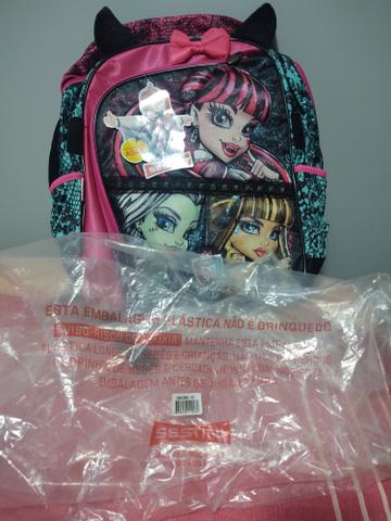 Mochila Monster High com asas nova - Foto 3