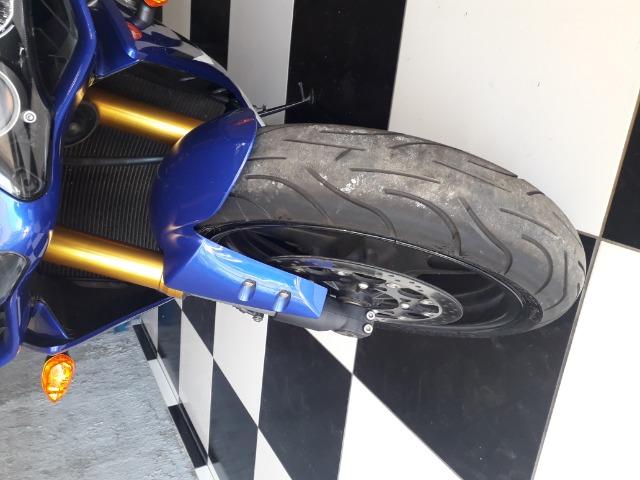 Yamaha r1 impecável 9800 km - Foto 5