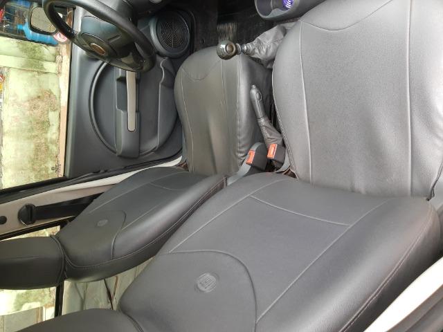 Fiat uno em perfeito estado, licenciamento em dias, sem multas, e dois pneus novos - Foto 8