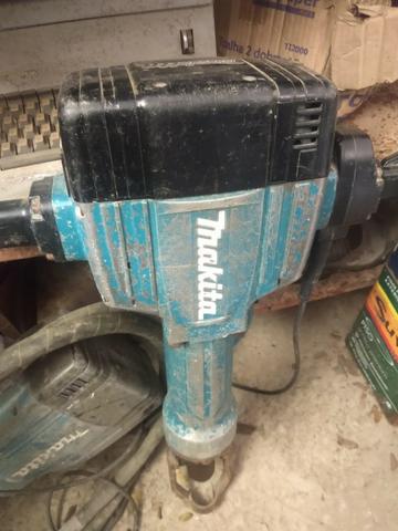 Martelo Demolidor Makita HM-1801