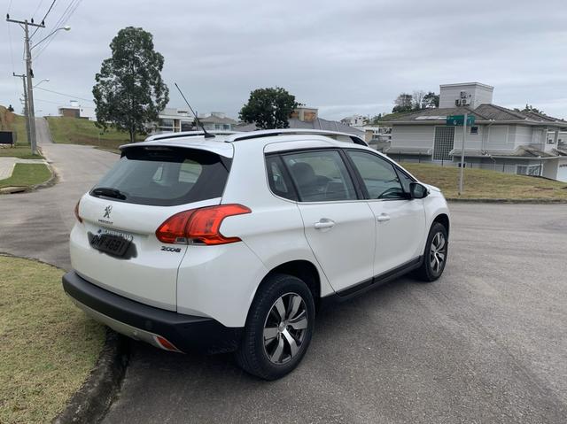 Peugeot 2008 Grif ano 2017 com teto - Foto 4