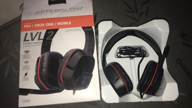 Vendo headset gamer novo