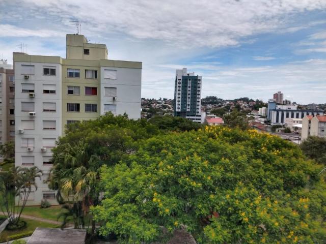Apartamento de frente, 3 dormitórios, com água quente, localização privilegiada, oportunid