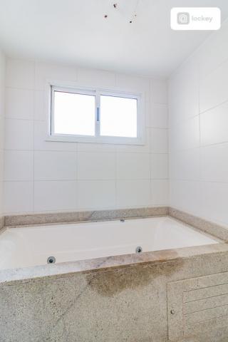Apartamento com 200m² e 3 quartos - Foto 15