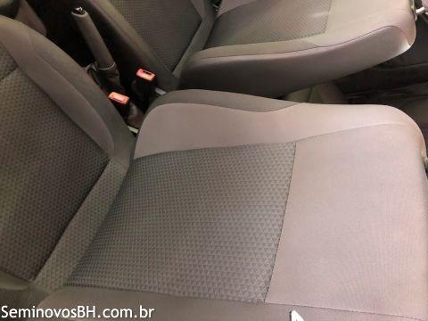 Volkswagen Voyage 1.6 8V 1.6 - Foto 3