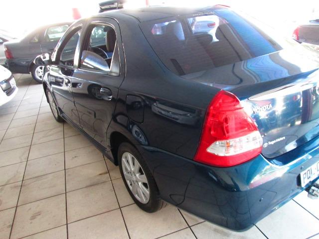 Toyota Etios sedan 1.5 xls automatc - Foto 6