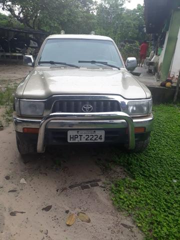 Carro Hilux
