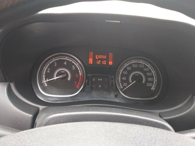 Renault Sandero expression 1.0 completo 2014 troco por moto - Foto 6