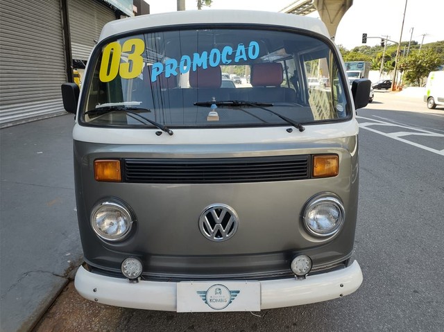 KOMBI 2003 RESTAURADA