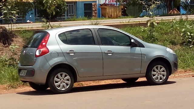 VENDO FIAT PALIO EM PERFEITO ESTADO CONSERVAÇÃO QUITADO 1.4 ANO 2013 VALOR 34.000,00