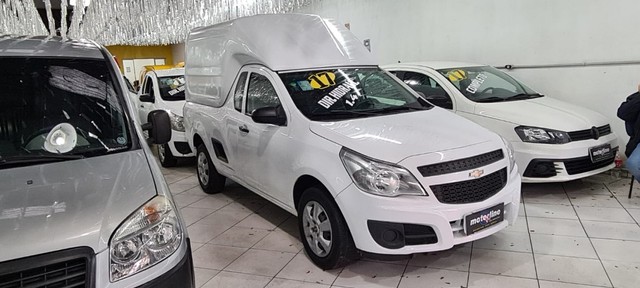 CHEVROLET MONTANA LS 1.4 FLEX 2017 BRANCA COM CAPOTA SUPER NOVA DOC OK