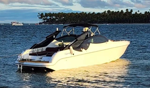 Lancha Cigarette 360 Diesel 2015