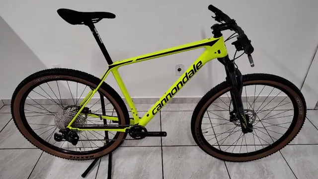 BICICLETA CANNONDALE SCALPEL CARBON 4 FULL TAM 19(L) AMARELO/PRETO