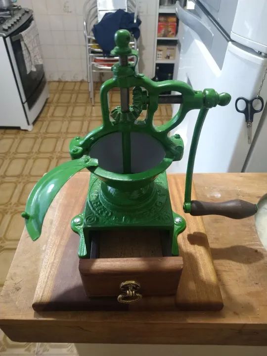 Antigo moedor de café Progresso - Foto 2