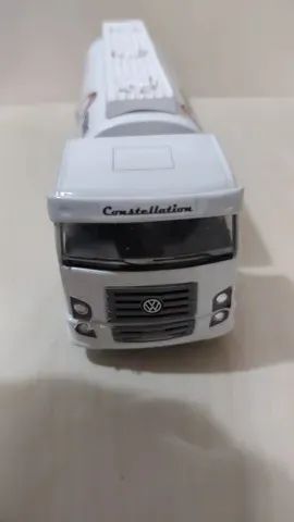 Miniatura Vw Constellation Truck - Tanque Combustível 1:50 (17 cm.)