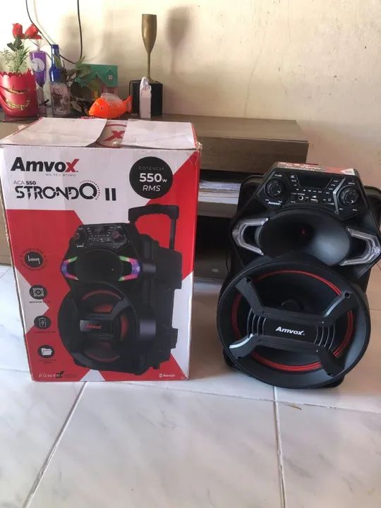 Uma caixa de som está funcionando perfeitamente  - Foto 4