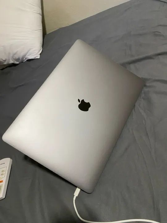 MacBook Pro 15 polegadas 2019, Intel Core i9 16GB  - Foto 2