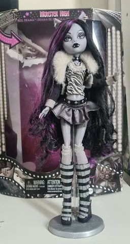 Boneca Monster High Clawdeen Wolf Reel Drama - Edição Limitada ...