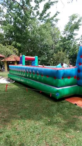 Aluguel de Brinquedos e Infláveis Barracas de Pipoca e Algodão Doce.