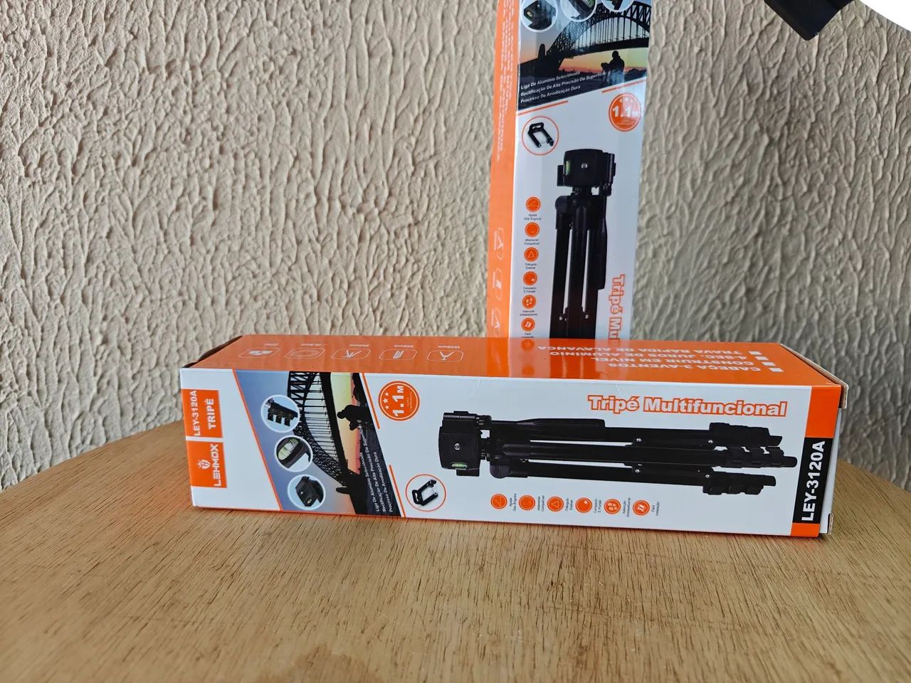 Tripé multifuncional com nível  - Foto 2