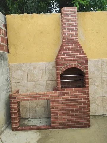 Churrasqueira com bancada 
