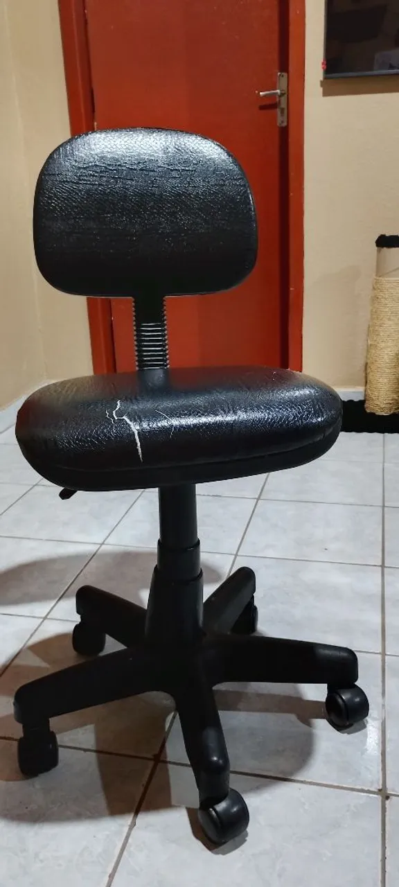 Cadeira de escritório com rodinhas