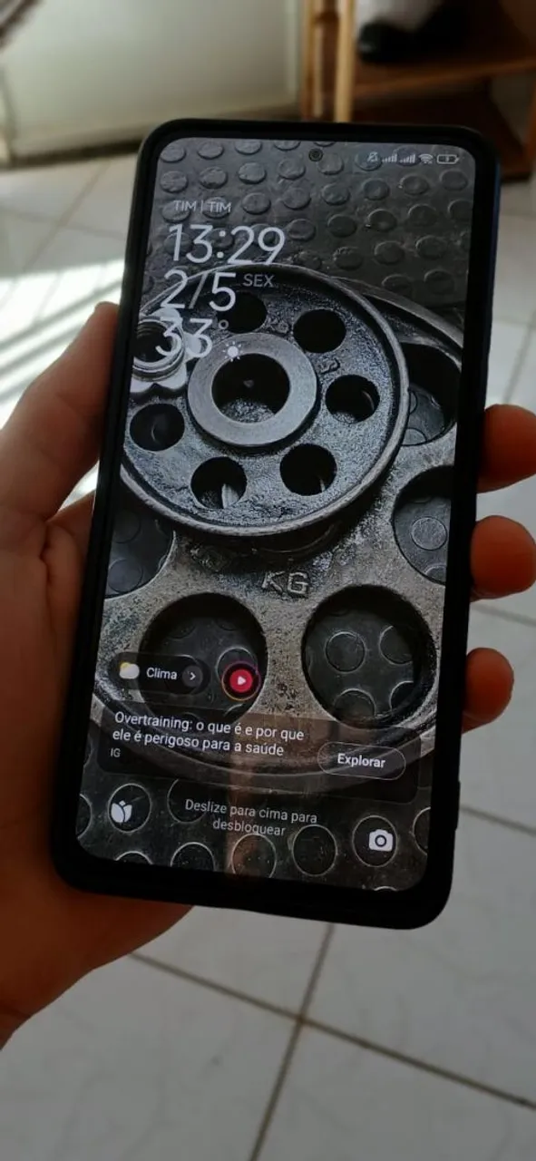 Celular Poco F4 semi usado