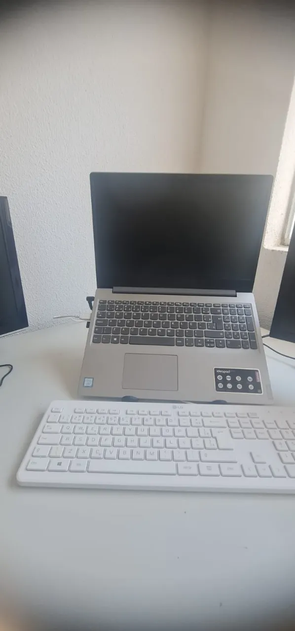 Notbook CORE I5 8thº - 20 Gb RAM + Monitor 19"