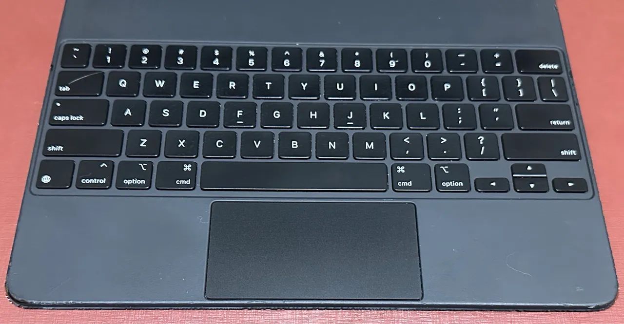 Apple Magic Keyboard 12.9 - Periféricos e Acessórios de Computador