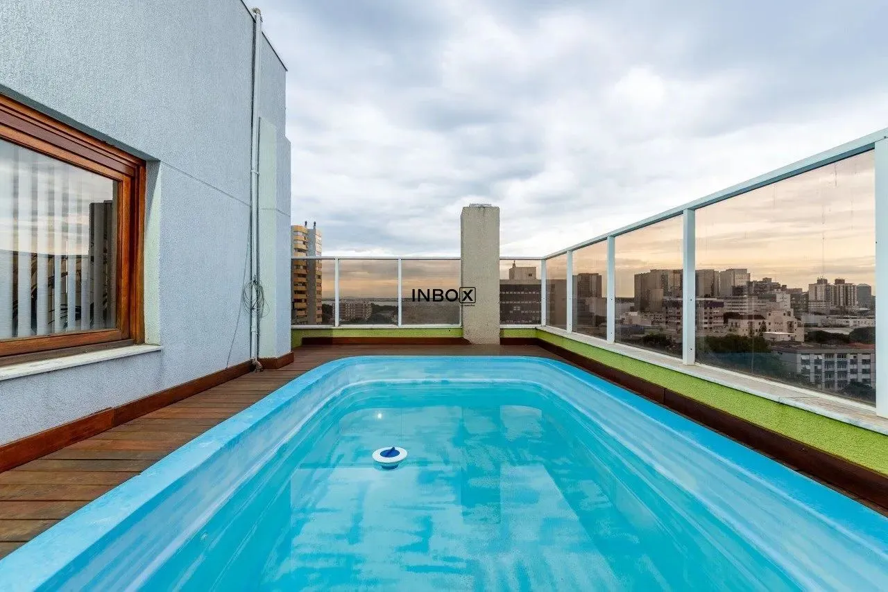 Cobertura 262 m², 4 Dormitórios e 2 Vagas no Coração do Menino Deus