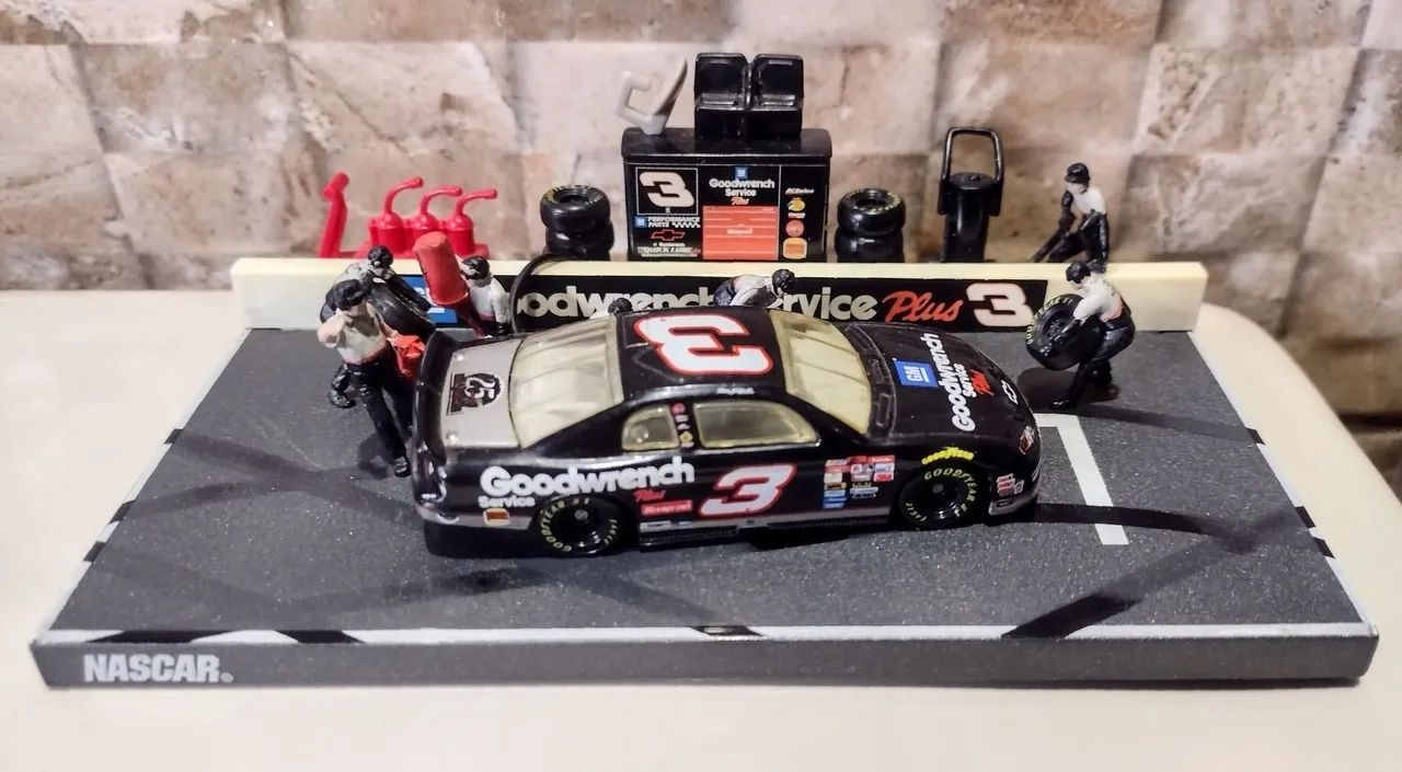 Miniatura Diorama Nascar Pit Crew Dale Earnhardt 1999 Hasbro 1/64