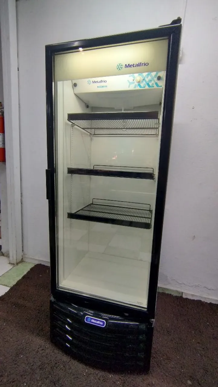 Freezer Expositor Metalfrio para Refrigerantes