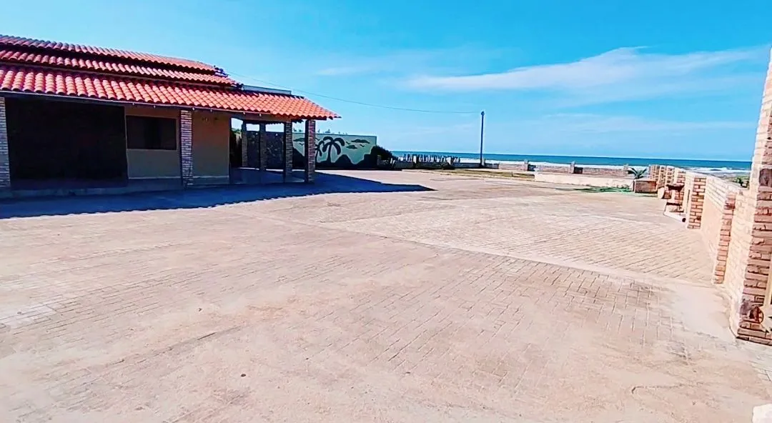 Alugo casa de frente para o mar em Luis Correia