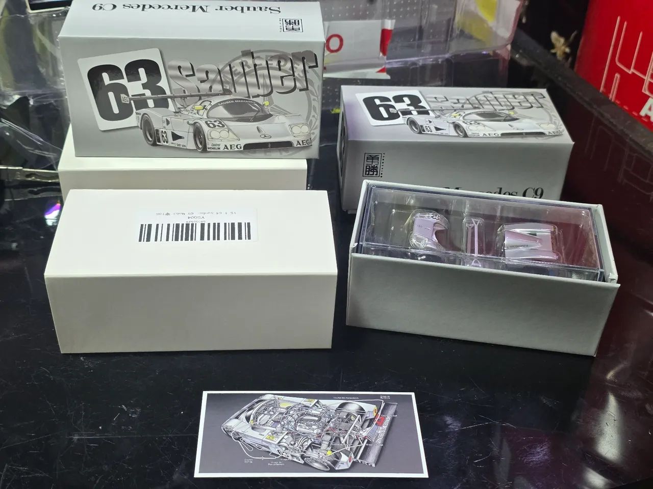 Miniatura 1:64 sauber mercedes c9 abre motor e frente winner