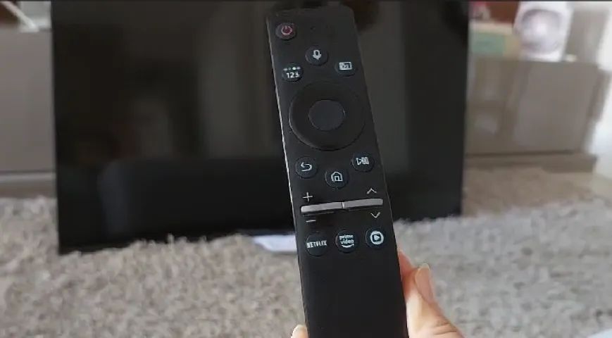 TV Samsung QLED 50" 4K retirada de peças - Foto 2