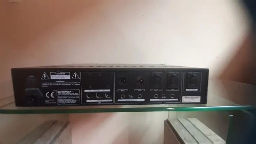 Equalizador Behringer FBQ3102 - Foto 4