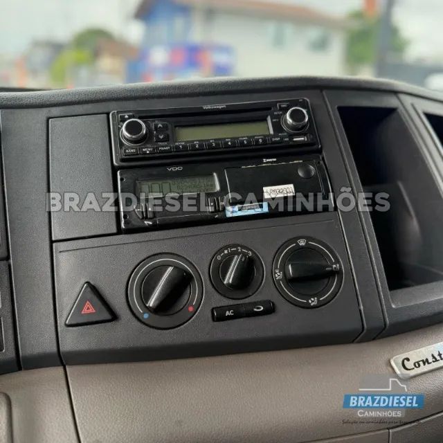 Volkswagen VW 17-230 2020 baú termico 7 metros - Foto 8