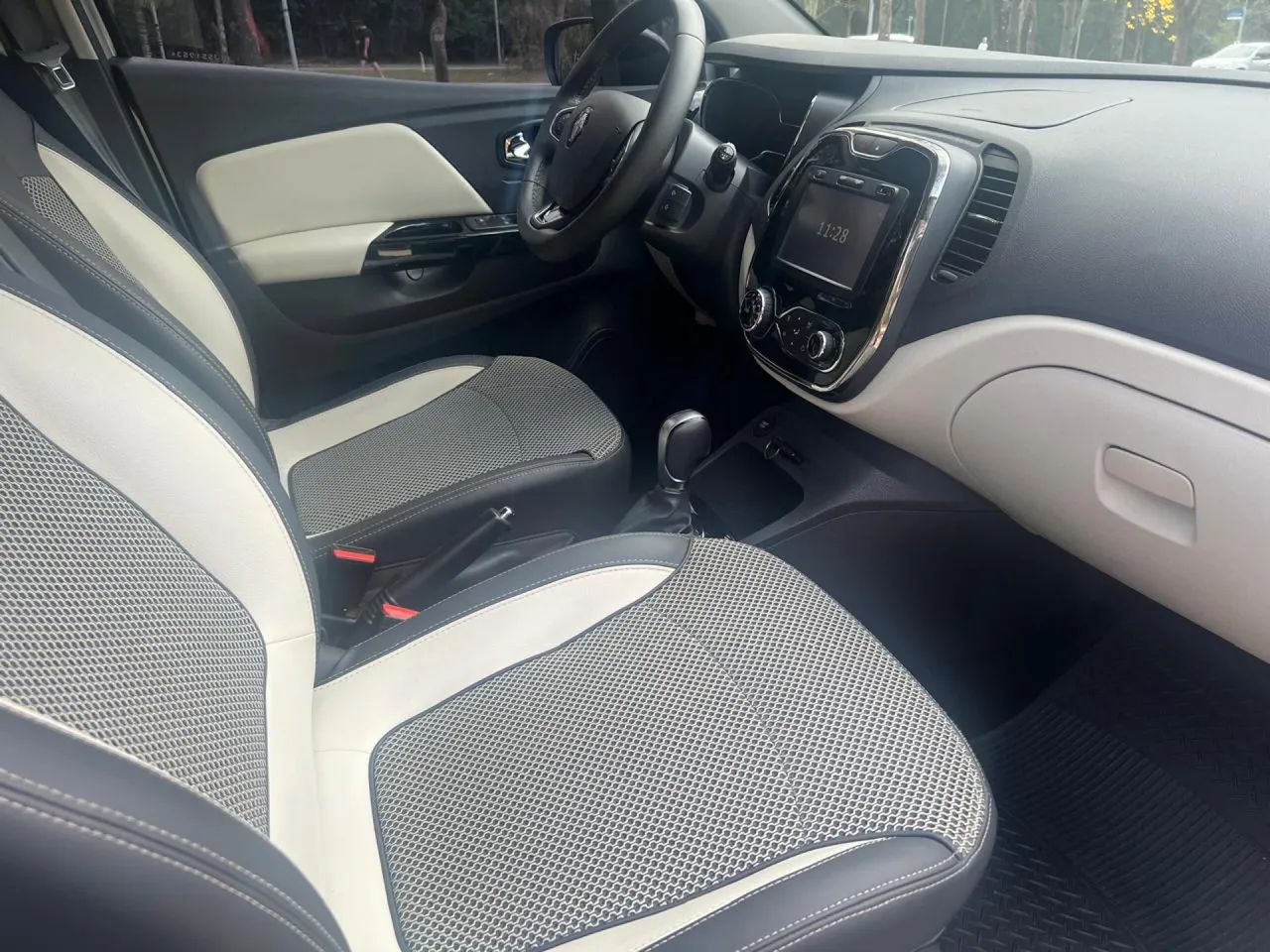 Renault Captur Intense 1.6 16V Flex 5p Aut., foto 5 de 13