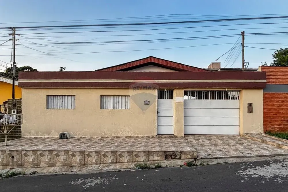 VENDA DE CASA CONJ. HILÉIA - 230 m²