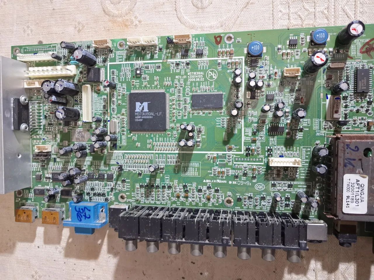 Placa de TV cce 42 polegadas  com Conexões Diversas - Foto 4